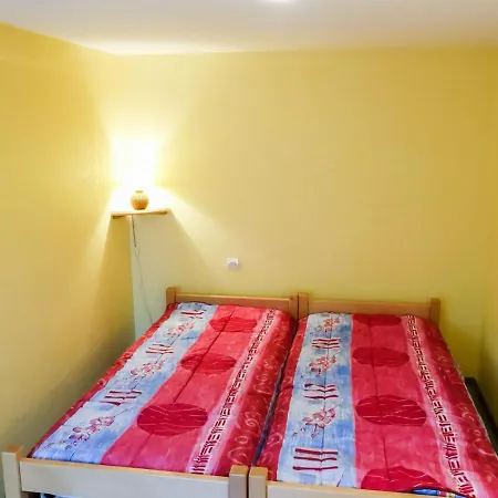 2 By Interhome アパート マルコルスハイム