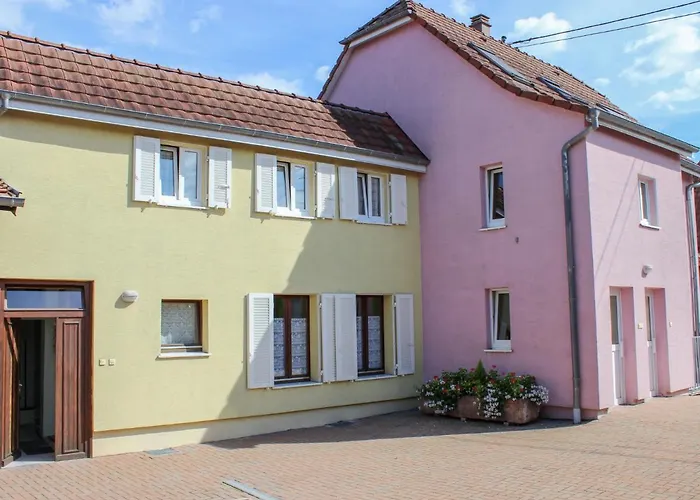 Apartment Residence Jaune Et Rose-2 By Interhome *